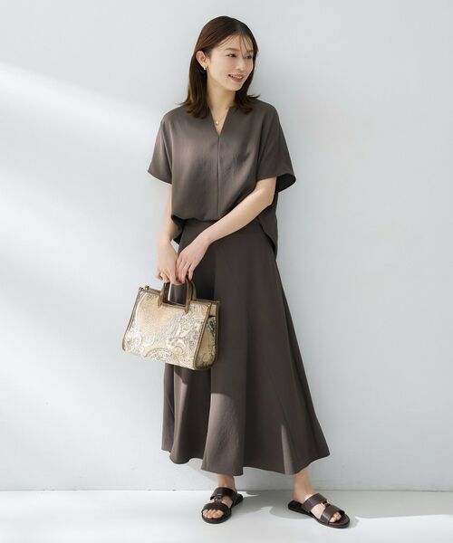 UNTITLED / アンタイトル シャツ・ブラウス | リラックスキーVネックブラウス | 詳細14