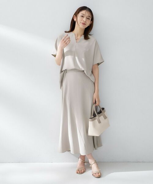 UNTITLED / アンタイトル シャツ・ブラウス | リラックスキーVネックブラウス | 詳細23