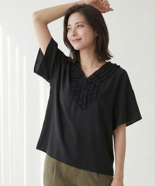 UNTITLED / アンタイトル シャツ・ブラウス | Vネックフリルブラウス(ブラック(019))