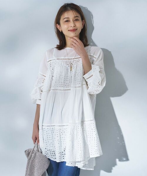 UNTITLED / アンタイトル シャツ・ブラウス | 【Audrey and John Wad】エンブロイダリーチュニックドレス（ホワイト(001)）