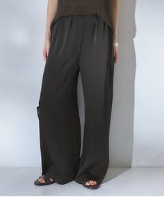 サテンワイドパンツ