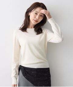 ベーシッククルーネックニット