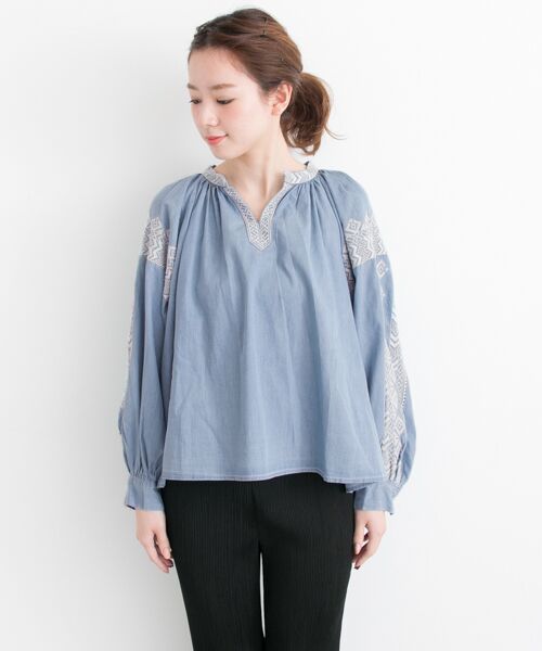 セール】 ne Quittez pas デニム刺繍ギャザーブラウス （シャツ