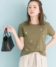 小花柄刺繍Tシャツ