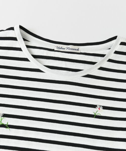 URBAN RESEARCH / アーバンリサーチ Tシャツ | 小花柄刺繍Tシャツ | 詳細11