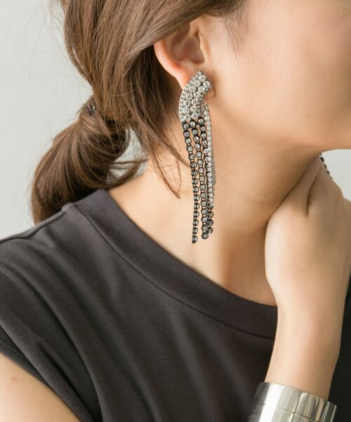 IRIS47 fringe earring