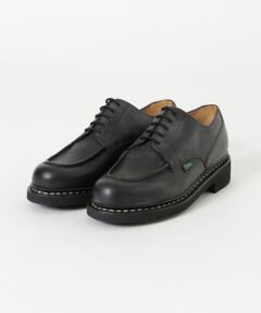 <b>PARABOOT/パラブーツ</b><br><br>小さな靴工房からすたーとしたフランス発のシューズブランド。<br>登山靴をルーツとした堅牢な作りが特徴で、ブラジルのパラ港から出荷される良質な天然ラテックスを輸入し、自社生産するラバーソールはブランドの代名詞となっている。<br><br><br><br>【2024 Spring/Summer】【24SS】<br><br>※靴箱破損につきましては、商品に不良が無い場合に限り出荷させていただいております。予めご了承ください。<br>※アッパーから白い粉が浮き出ていることがございますが、ブルームと呼ばれるレザーに含まれた油分やロウが噴出したものですので不良ではございません。布で磨いて頂くかブラッシングすることで、革へ浸透します。<br><br>重量(片足) : 約625g<br><br>※商品画像は、光の当たり具合やパソコンなどの閲覧環境により、実際の色味と異なって見える場合がございます。予めご了承ください。<br>※商品の色味の目安は、商品単体の画像をご参照ください。<br><br>-----------------------------<br><strong style="font-weight:bold;">《スタッフレビュー》</strong><br>試着サイズ : 7.5 / 8<br>7.5は足長・甲幅共にぴったりでした。8は足長はちょうど良いが甲幅は少しゆとりがあります。個人的には7.5が履きやすいです。<br>[スタッフデータ]<br>普段の着用サイズ : 27.5～28.0cm<br>足長 : 26.5cm<br>足囲 : 24.5cm<br>足幅 : 普通<br>※履き心地には個人差がございますので、あくまでも目安としてご覧ください。<br>-----------------------------<br><br><br><b>▼お気に入り登録のおすすめ▼</b><br>お気に入り登録商品は、マイページにて現在の価格情報や在庫状況の確認が可能です。<br>お買い物リストの管理に是非ご利用下さい。