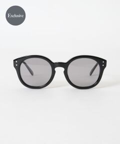 <b>KANEKO OPTICAL×URBAN RESEARCH / 金子眼鏡×アーバンリサーチ</b><br><br>世界中でも最高品質の眼鏡を作るとされる職人の街、福井県鯖江。 同所にて熟練の技術を備えた職人達が、セルロイドなどの古くから使われていた原料を使用し、 一本一本研磨、加工を施し、美しいフォルムと最高のかけ心地のプロダクトを産み出しています。<br><br><br><br>【2024 Spring/Summer】【24SS】<br><br>※高温になる場所または金属類と一緒にしまわないでください。変形したり、キズが付く恐れがあります。<br>※暗い所、トンネル内でのご使用を避けてください。視界不良により、ケガをする恐れがあります。<br>※その他お取り扱いに関しましては、商品に付属のアテンションタグをご覧ください。<br><br>可視光線透過率 : 30%<br>紫外線透過率 : 1.0%<br>総重量 : 約34.5g<br><br>※商品画像は、光の当たり具合やパソコンなどの閲覧環境により、実際の色味と異なって見える場合がございます。予めご了承ください。<br>※商品の色味の目安は、商品単体の画像をご参照ください。<br><br><b>▼お気に入り登録のおすすめ▼</b><br>お気に入り登録商品は、マイページにて現在の価格情報や在庫状況の確認が可能です。<br>お買い物リストの管理に是非ご利用下さい。