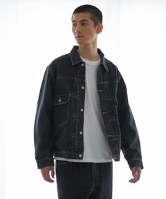 <b>「KAIHARA DENIM」を使用したNEW BASICなデニムコレクション</b><br><br>MADE IN JAPAN FABRIC「KAIHARA DENIM」を使用したデニムパッケージがローンチ。王道の13.5ozの素材を採用し、メンズらしい無骨なノンストレッチ素材で仕上げました。ゆとりを持たせたフィットの2ndタイプをアサインしたハイクオリティな1着。DENIM ON DENIMを楽しめるセットアップ対応です。<br><br>【2024 Autumn/Winter】【24AW】<br><br>※染色の特性上、着用中の摩擦や汗などにより他の衣類や下着、淡い色のベルトやカバン、ソファーなどに色移りすることがあるので、コーディネートや取り扱いにご注意ください。<br>※色落ちすることがあるので洗濯の際は他の物と一緒に洗わないでください。<br>※その他お取り扱いに関しましては、商品に付属のアテンションタグをご覧ください。<br><br>総重量 : 約880g<br><br>※商品画像は、光の当たり具合やパソコンなどの閲覧環境により、実際の色味と異なって見える場合がございます。予めご了承ください。<br>※商品の色味の目安は、商品単体の画像をご参照ください。<br><br><b>▼お気に入り登録のおすすめ▼</b><br>お気に入り登録商品は、マイページにて現在の価格情報や在庫状況の確認が可能です。<br>お買い物リストの管理に是非ご利用ください。<br><br><h4 class="material">素材感</h4><br><b class="line-height-120p">透け感 : なし<br>伸縮性 : なし<br>裏地 : なし<br>光沢 : なし<br>ポケット : あり</b>