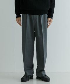 <b>シルエットにこだわり抜いた「new basic」スラックス</b><br><br>-MATERIAL-<br>・ウール・ポリエステル混紡のストレッチファブリックを採用<br>・2WAYストレッチによる伸長回復性とマットで大人なルックス<br>・RENU(レニュー)リサイクルポリエステルを使用し環境負荷にも配慮した素材<br><br>-DESIGN-<br>・スタイルアップを叶える美しいストレートシルエット<br>・2タック、センタープレスが上品な印象に<br>・きれい目にもカジュアルにも相性の良いベーシックデザイン<br><br>-COORDINATE-<br>・シンプルにTシャツやタートルネックなど季節感合わせたスタイリング<br>・タックインで更に足長効果◎<br>・足元はスニーカーでカジュアルからレザーシューズで上品にも<br><br>【2024 Autumn/Winter】【24AW】<br><br>※商品画像は、光の当たり具合やパソコンなどの閲覧環境により、実際の色味と異なって見える場合がございます。予めご了承ください。<br>※商品の色味の目安は、商品単体の画像をご参照ください。<br><br><b>▼お気に入り登録のおすすめ▼</b><br>お気に入り登録商品は、マイページにて現在の価格情報や在庫状況の確認が可能です。<br>お買い物リストの管理に是非ご利用下さい。<br><br><h4 class="material">素材感</h4><br><b class="line-height-120p">透け感 :なし<br>伸縮性 :ややあり<br>裏地 :なし<br>光沢 :なし<br>ポケット :あり</b>