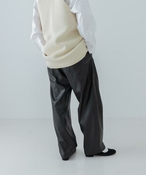 URBAN RESEARCH / アーバンリサーチ その他パンツ | レザーライクコクーンパンツ | 詳細4