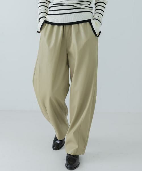 URBAN RESEARCH / アーバンリサーチ その他パンツ | レザーライクコクーンパンツ | 詳細12