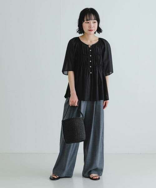 URBAN RESEARCH / アーバンリサーチ その他パンツ | 『3サイズ展開』『イージーケア』タックギャザーストレートパンツ | 詳細20