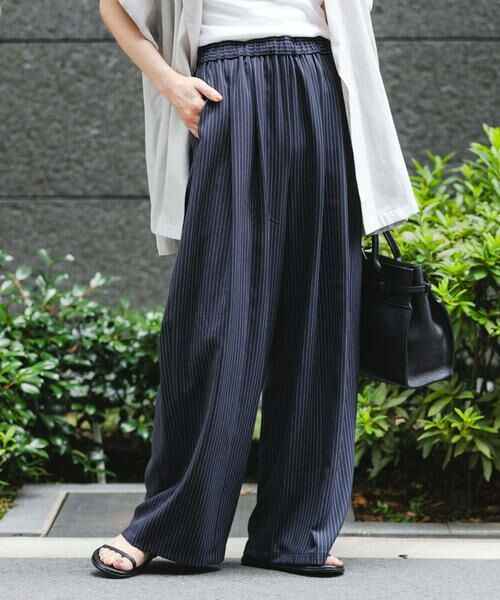URBAN RESEARCH / アーバンリサーチ その他パンツ | 『3サイズ展開』『イージーケア』タックギャザーストレートパンツ(ストライプ)