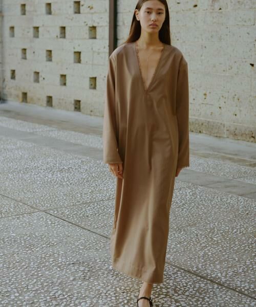 URBAN RESEARCH / アーバンリサーチ ワンピース | new basic　深Vネックワンピース | 詳細15