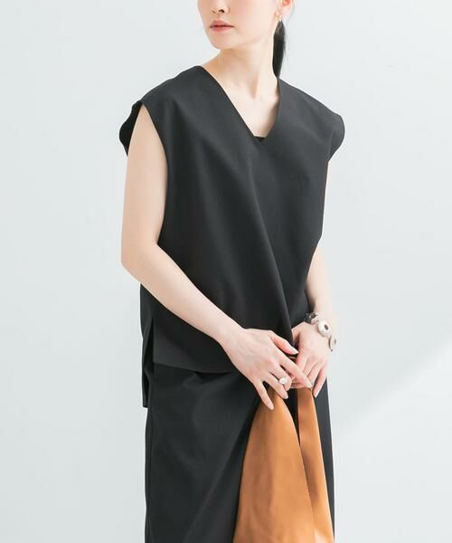 URBAN RESEARCH / アーバンリサーチ ベスト | リネン混Vネックブラウス | 詳細4