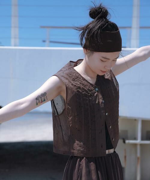 URBAN RESEARCH / アーバンリサーチ ベスト | new basic　オーガンジードットピンタックベスト | 詳細2