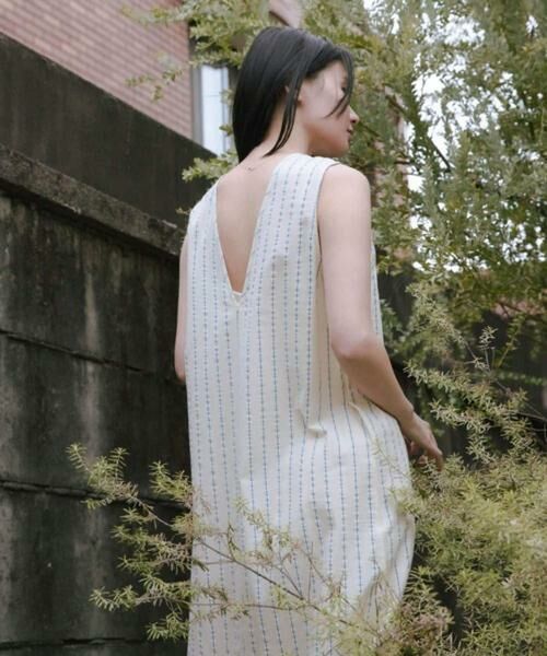 URBAN RESEARCH / アーバンリサーチ ワンピース | new basic　インドコットンサッカーストライプワンピース | 詳細16