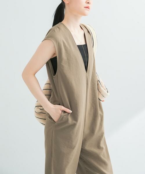 URBAN RESEARCH / アーバンリサーチ サロペット・オールインワン | 『2サイズ展開』リネンライク深Vネックオールインワン | 詳細1