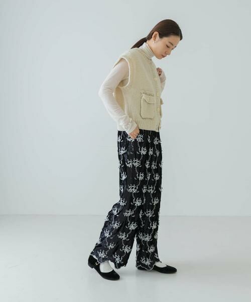 URBAN RESEARCH / アーバンリサーチ その他パンツ | crinkle crinkle crinkle　velvet embroidery pants | 詳細8