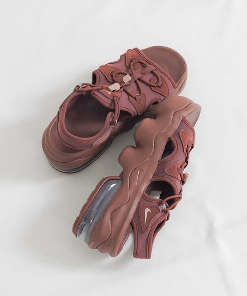 URBAN RESEARCH/A[oT[` NIKE GA}bNXRRT_ bhn̑ 24