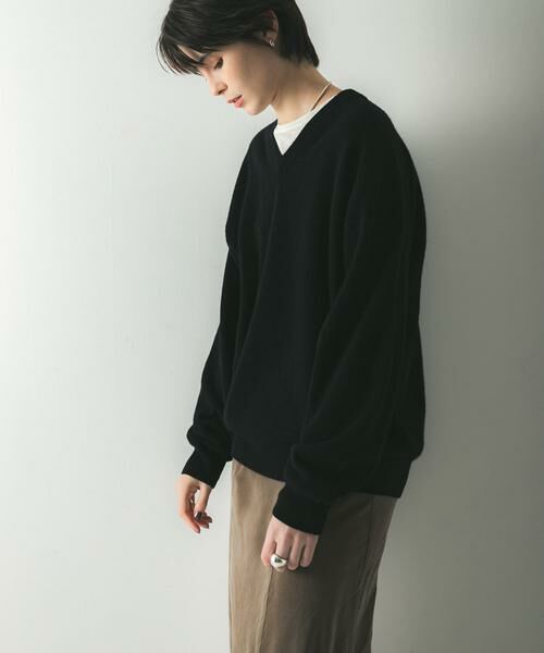 URBAN RESEARCH / アーバンリサーチ ニット・セーター | ウール100 Vネックルーズソフトニット | 詳細23