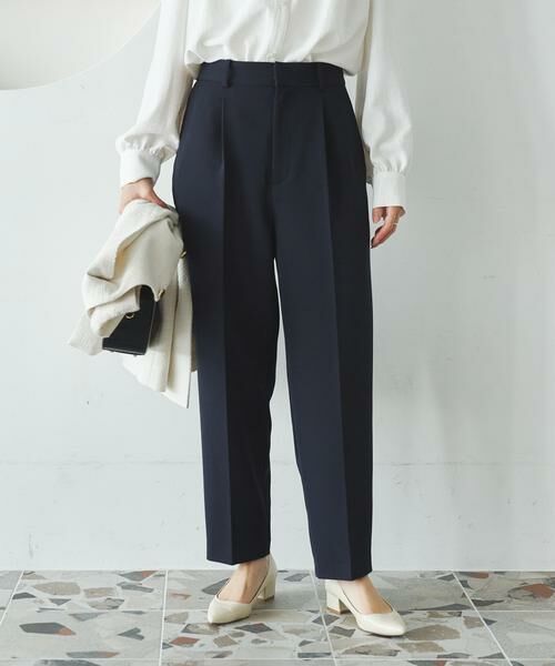 URBAN RESEARCH / アーバンリサーチ その他パンツ | 『3サイズ展開』タックテーパードパンツ(ネイビー)