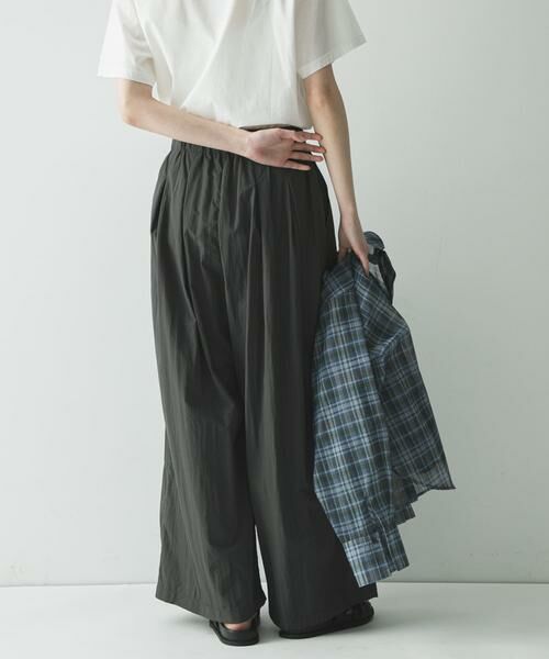 URBAN RESEARCH / アーバンリサーチ その他パンツ | 『UR TECH』ギャザーワイドパンツ | 詳細13