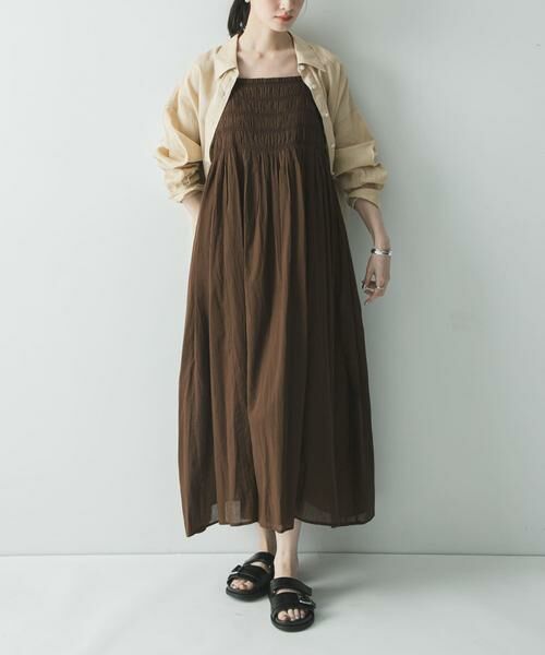 URBAN RESEARCH / アーバンリサーチ ワンピース | コットンギャザーキャミワンピース（ブラウン）