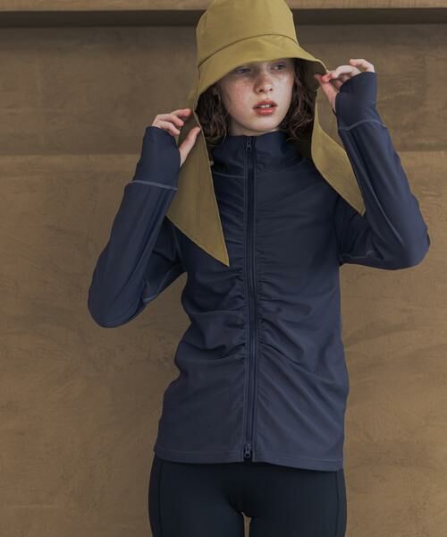 URBAN RESEARCH / アーバンリサーチ 水着・スイムグッズ | 『一部WEB限定カラー』Swim URBAN RESEARCH　スイム フロントギャザーラッシュガード（ネイビー）