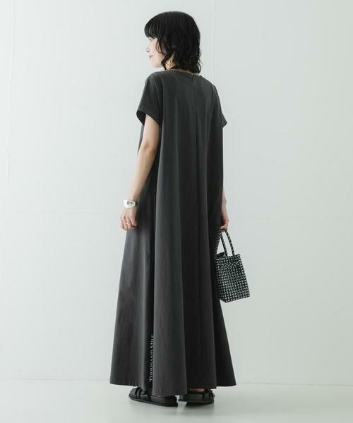 URBAN RESEARCH / アーバンリサーチ ワンピース | 『吸水速乾/UVカット/イージーケア』『別注』THOUSAND MILE×URBAN RESEARCH　FRENCH SLEEVE DRESS | 詳細9