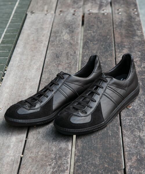 ＊＊URBAN RESEARCH / アーバンリサーチ スニーカー | RED SEAM　別注 GERMAN TRAINER（BLACK）