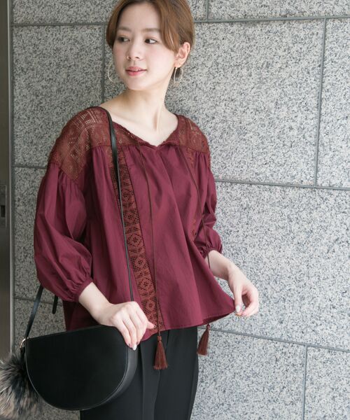 ＊＊URBAN RESEARCH / アーバンリサーチ シャツ・ブラウス | 幾何レース切替ブラウス（BORDEAUX）