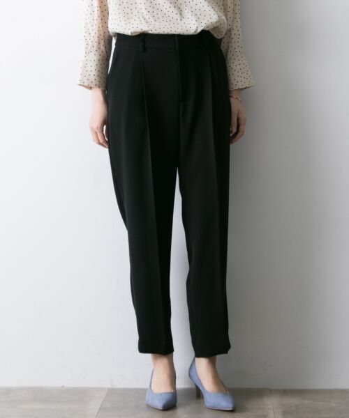 ＊＊URBAN RESEARCH / アーバンリサーチ その他パンツ | カラーテーパードパンツ（BLACK）