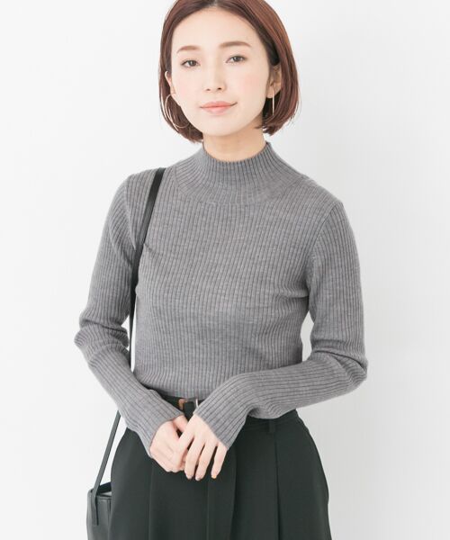 ２４FW【新品未使用 アルチビオ】ウサギ柄ハイネックリブニット38号 24FW【新品未使用 アルチビオ】ウサギ柄ハイネックリブニット38号