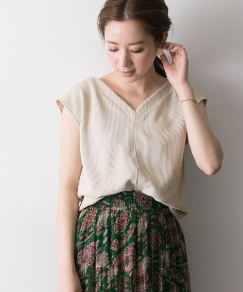 ＊＊URBAN RESEARCH / アーバンリサーチ Tシャツ | 機能素材サーマルVネックカットソー（ECRU）