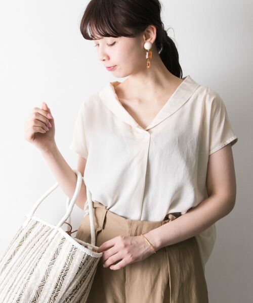 ＊＊URBAN RESEARCH / アーバンリサーチ シャツ・ブラウス | テンセルタイプライターショールカラーブラウス（OFF WHITE）