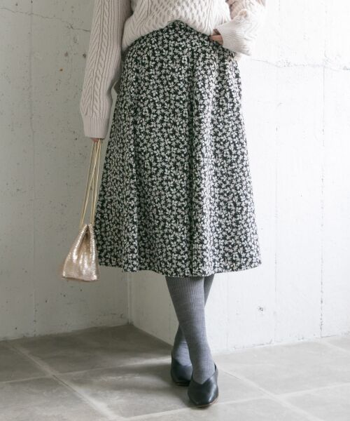 ＊＊URBAN RESEARCH / アーバンリサーチ スカート | ヴィンテージフラワーマーメイドスカート（BLK）