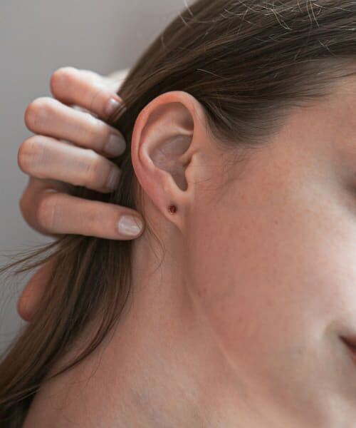 ＊＊URBAN RESEARCH / アーバンリサーチ ピアス・イヤリング | ff by decor urban research　ストーンピアス（ルビー）