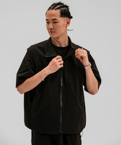 ＊＊URBAN RESEARCH / アーバンリサーチ その他アウター | 『UR TECH POLIsh POLI』thread by UR TECH VEST（BLACK）