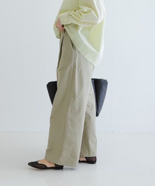 アーバンリサーチドアーズ　チノワイドパンツ/ベージュ URBAN RESEARCH DOORS（アーバンリサーチドアーズ）の「チノ