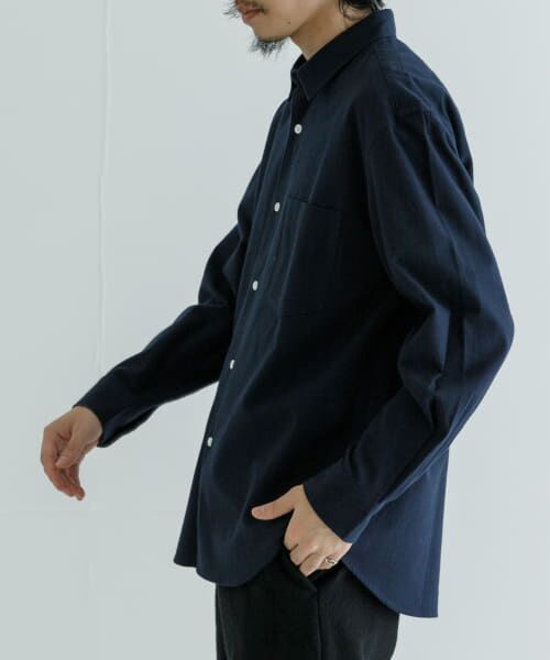 ＊＊URBAN RESEARCH / アーバンリサーチ シャツ・ブラウス | 『UR TECH』『蓄熱』起毛レギュラーシャツ（NAVY）