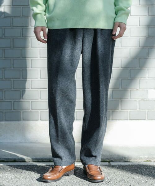 ＊＊URBAN RESEARCH / アーバンリサーチ その他パンツ | 『MADE IN JAPAN』 new basic ウールフラノビーバーテーパードスラックス（CHARCOAL）
