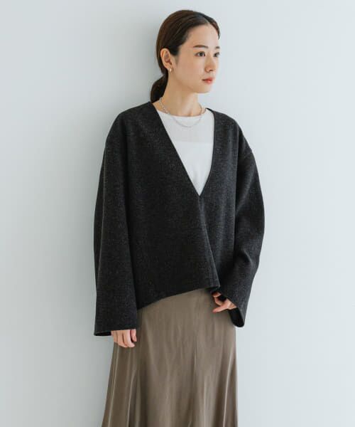 ＊＊URBAN RESEARCH / アーバンリサーチ Tシャツ | ウールライクVネックトップス（CHARCOAL）