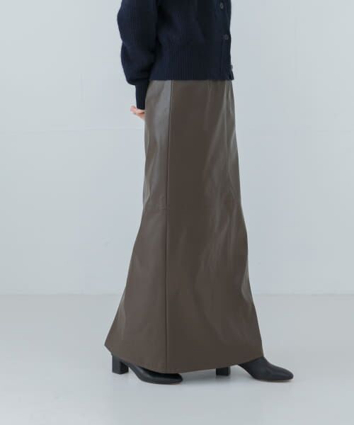 ＊＊URBAN RESEARCH / アーバンリサーチ スカート | レザーライクマキシスカート（BROWN）