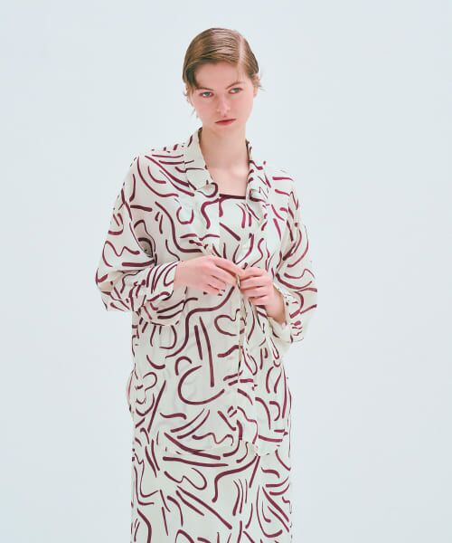 ＊＊URBAN RESEARCH / アーバンリサーチ シャツ・ブラウス | 『イージーケア』ドローイングアートプリントシャツ（RED）