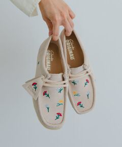 Clarks　Wallabee Emb