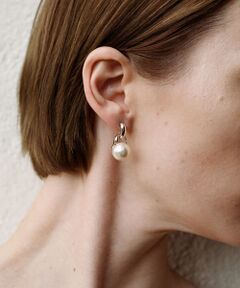 Sophie Buhai　Everyday Pearl Earrings