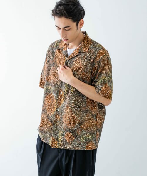 ＊＊URBAN RESEARCH / アーバンリサーチ シャツ・ブラウス | LONGCHAMP PRINT SHIRTS（ORANGE）