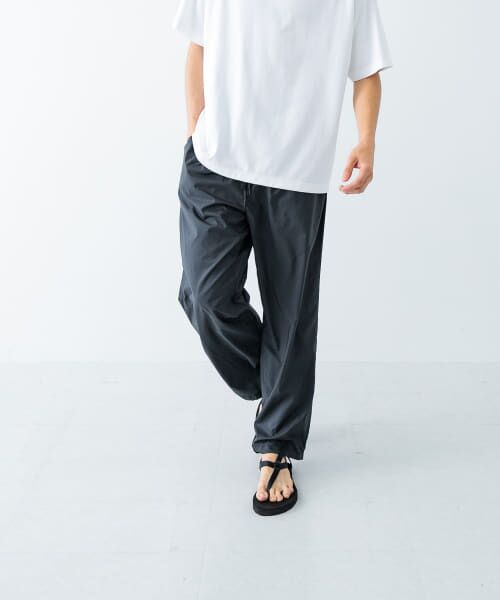 ＊＊URBAN RESEARCH / アーバンリサーチ その他パンツ | SHADOW RIP EASY PANTS（CHARCOAL）
